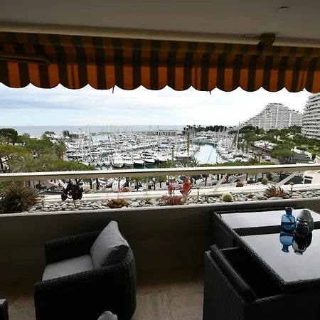 Marina Baie Des Anges Apartamento *